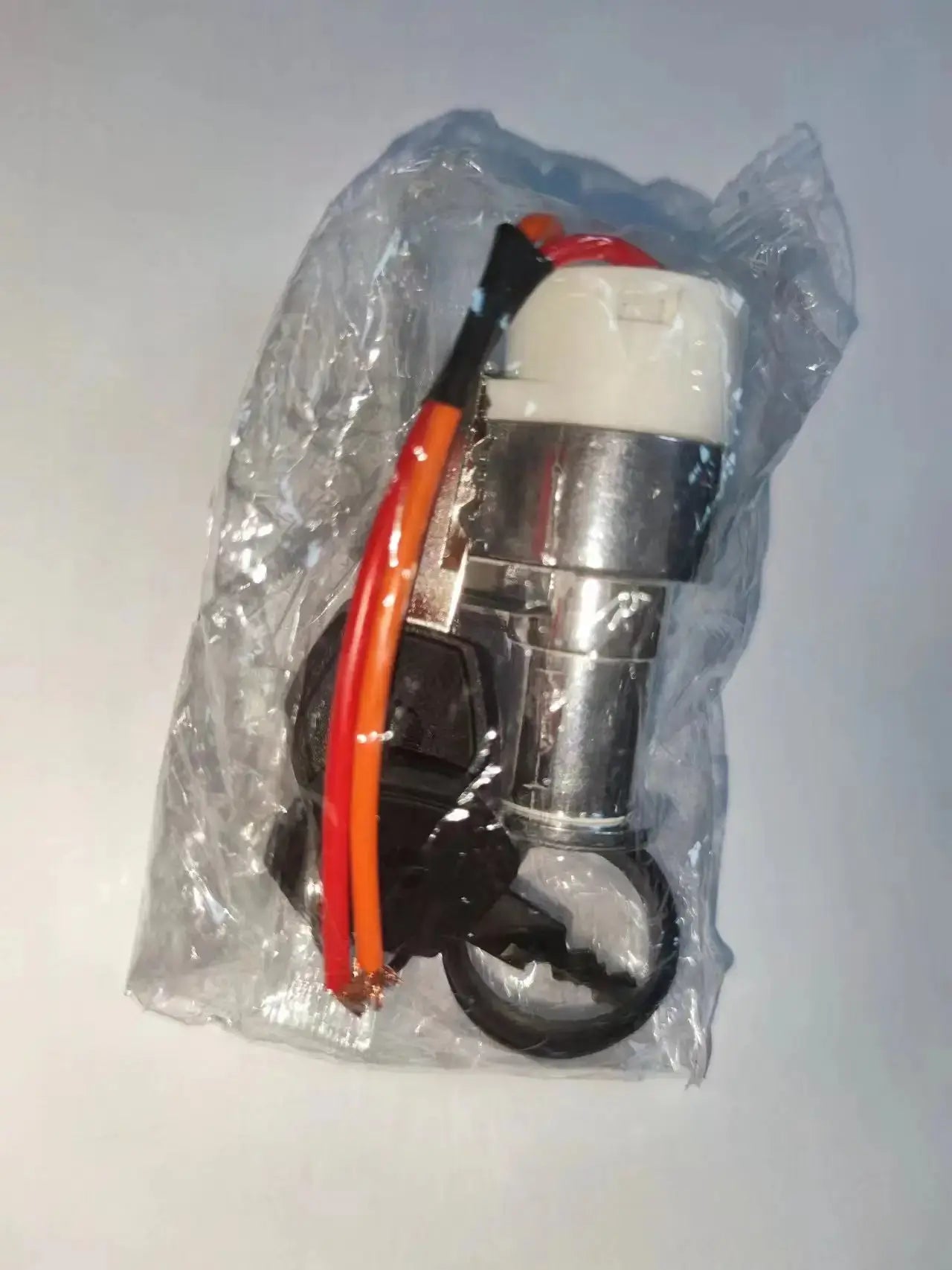 Battery Lock (Two Keys Included)